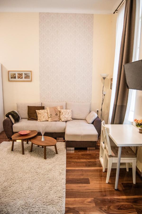 Broadway City Center, Fully Equipped, 4 Person Budapest Exterior photo